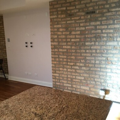 2820 W Arthur Ave unit 3, Chicago, IL 60645 - photo 4