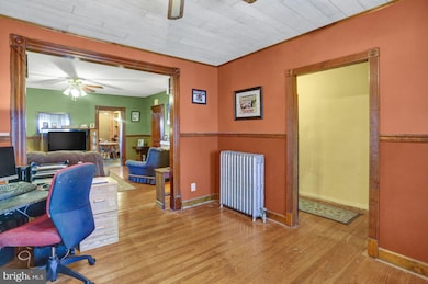 156 N 4th St, Hamburg, PA 19526 - photo 5