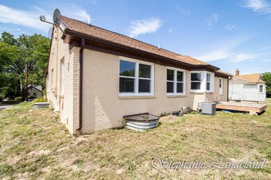 Fuller Exterior (4 of 5)