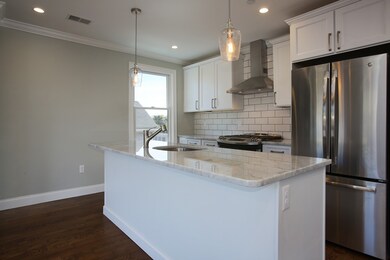 660 Somerville Ave unit 3, Somerville, MA 02143 - photo 2