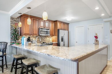 1022 Shoreline Towers
