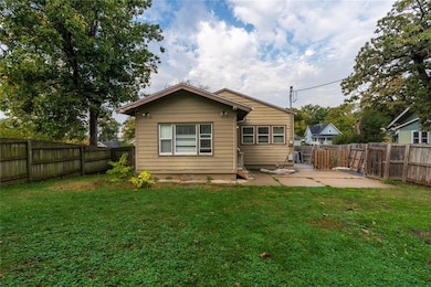 3131 6th Ave, Des Moines, IA 50313 - photo 7