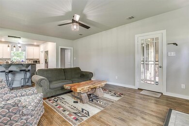 626 Woodard Ave, Cleburne, TX 76033 - photo 4