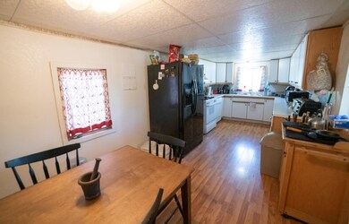Eat in Kitchen
