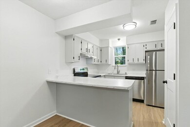 1202 Cross Creek Way unit 2, Tallahassee, FL 32301 - photo 7