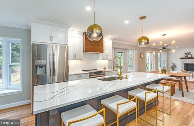 2108 Whiteoaks Dr, Alexandria, VA 22306 - photo 6