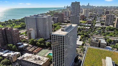 4343 N Clarendon Ave unit 2810, Chicago, IL 60613 - photo 2