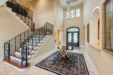 [Foyer]
The double-height light-filled foyer is f