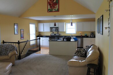 202 Crescent View Dr, Shepherdsville, KY 40165 - photo 3