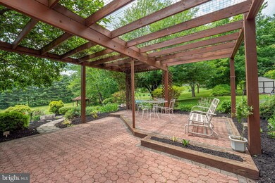 1491 Breezeview Ln, Pottstown, PA 19465 - photo 6