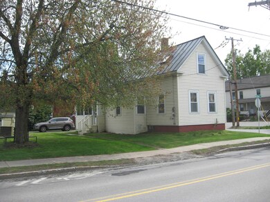 4 Willow St, Keene, NH 03431 - photo 4