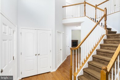 25362 Justice Dr, Chantilly, VA 20152 - photo 3