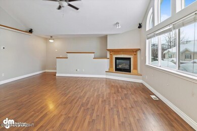 03-Living Room_DMD_9451