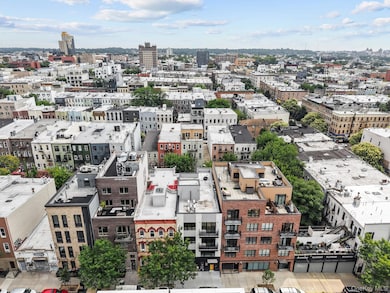 366 Harman St unit 3F, Brooklyn, NY 11237 - photo 3