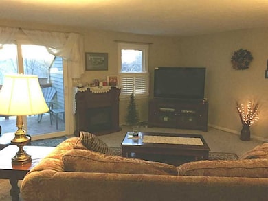 200 Heroux Blvd unit 2101, Cumberland, RI 02864 - photo 6