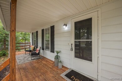 Property entrance with a porch