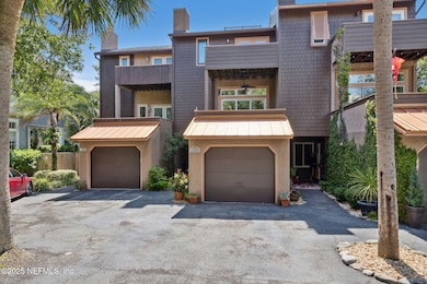 2-web-or-mls-2058 Beach Ave-2