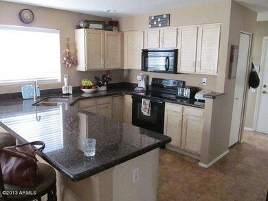 Large Kitchen/ Granite counters