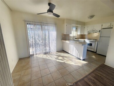 73636 Cactus Dr unit E, Twentynine Palms, CA 92277 - photo 5