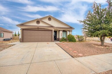 14299 Desert Cactus Dr, Horizon City, TX 79928 - photo 5