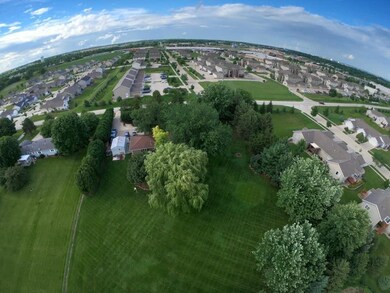 4201 33rd Ave SW, Cedar Rapids, IA 52404 - photo 2