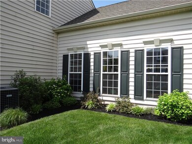 425 Saddlery Dr, Perkasie, PA 18944 - photo 2