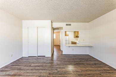 9230 N 6th St unit 6, Phoenix, AZ 85020 - photo 4