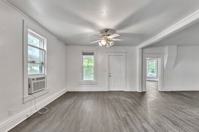 626 W 13th St, Okmulgee, OK 74447 - photo 3