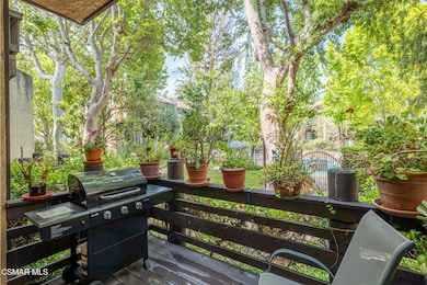 21901 Burbank blvd Woodland Hills 8