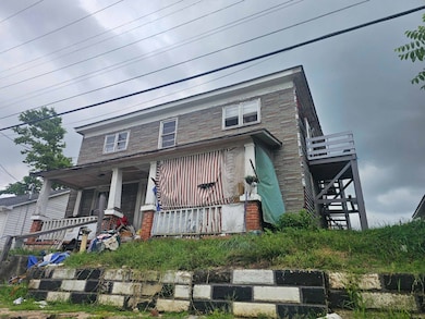 422 Sedgefield St, Bristol, VA 24201 - photo 3