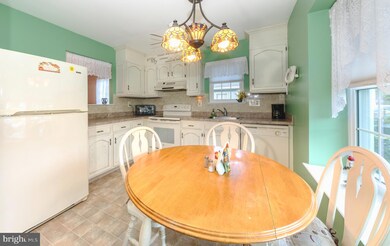 100 Lakebridge Dr, Woodbury, NJ 08096 - photo 6