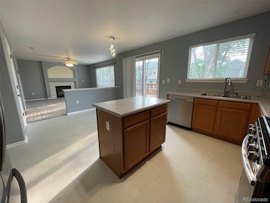 5579 S Versailles St, Aurora, CO 80015 - photo 4