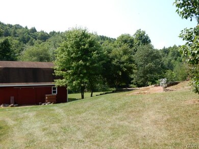 304 Whitey B Dr, Kunkletown, PA 18058 - photo 7