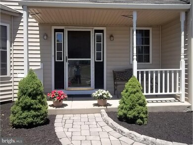 73 Kathryn Ln, Spring City, PA 19475 - photo 2