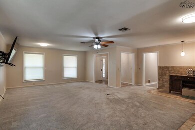 1624 Christine Rd, Wichita Falls, TX 76302 - photo 6