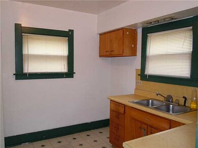 1822 Mansfield Rd, Toledo, OH 43613 - photo 6