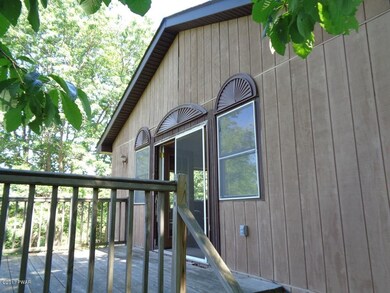 127 Mountain View Rd, Greeley, PA 18425 - photo 4