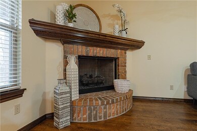 Gas logged fireplace