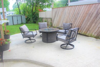 423 Bernhard Rd, Columbus, OH 43213 - photo 6