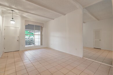 11005 W Cameo Dr, Sun City, AZ 85351 - photo 4