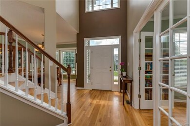 2 story foyer