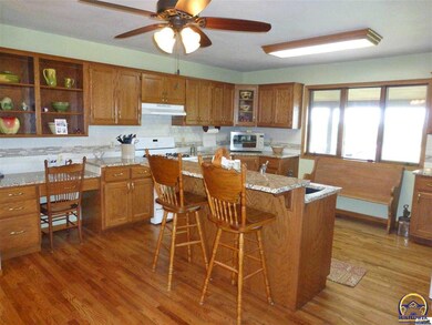 14893 126th Rd, Hoyt, KS 66440 - photo 3