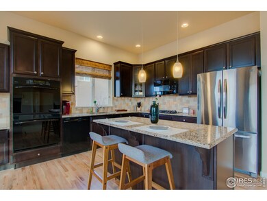 Gorgeous Gourmet eat-in Kitchen!