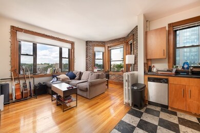 137 Peterborough St unit 29, Boston, MA 02215 - photo 2