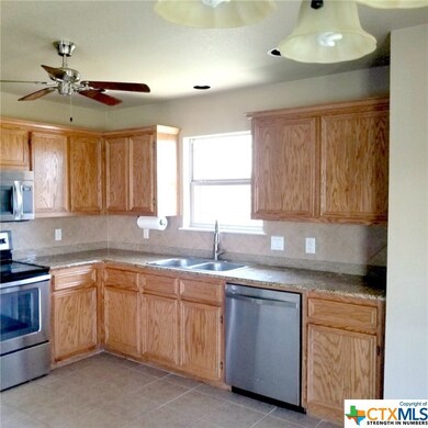 3406 Lucas St, Copperas Cove, TX 76522 - photo 4