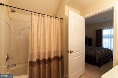 11198 Wortham Crest Cir, Manassas, VA 20109 - photo 7