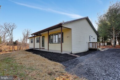 277 Lavin Ln, Bunker Hill, WV 25413 - photo 5