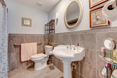 Updated Guest Bathroom