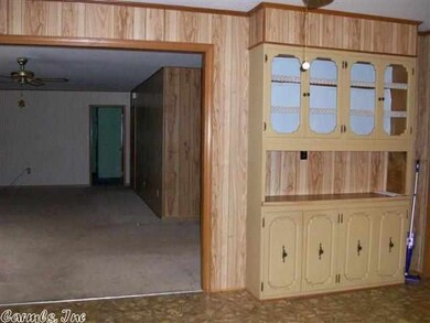 692 Union, West Point, AR 72178 - photo 5