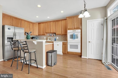 41904 Cinnabar Square, Stone Ridge, VA 20105 - photo 5